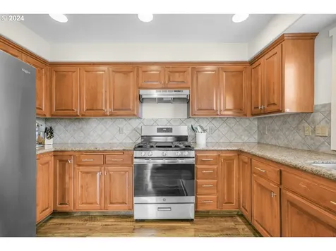 566 Ne Hilltop Court Sublimity OR 97385