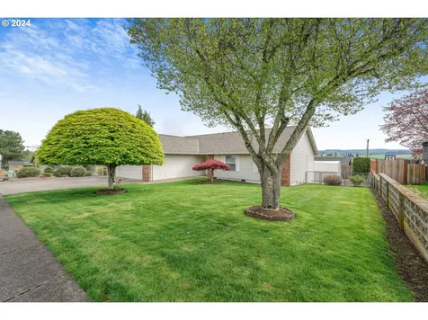 566 Ne Hilltop Court Sublimity OR 97385
