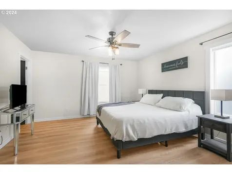 566 Ne Hilltop Court Sublimity OR 97385