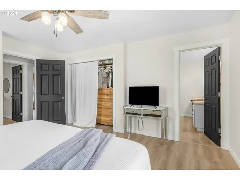 566 Ne Hilltop Court Sublimity OR 97385