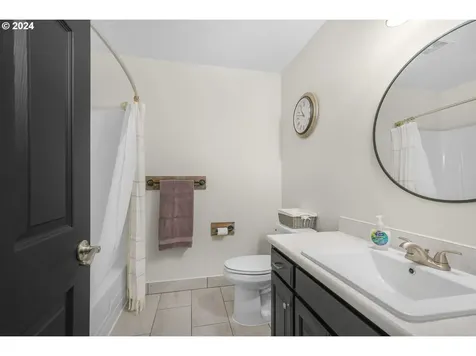 566 Ne Hilltop Court Sublimity OR 97385