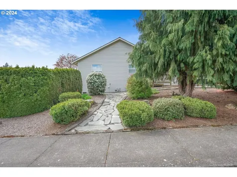566 Ne Hilltop Court Sublimity OR 97385