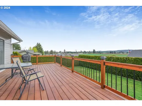 566 Ne Hilltop Court Sublimity OR 97385