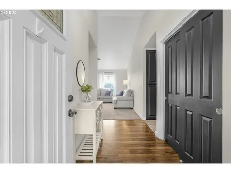 566 Ne Hilltop Court Sublimity OR 97385