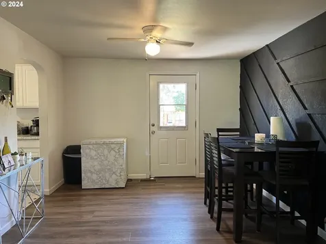 1045 Pennoyer Avenue Cottage Grove OR 97424