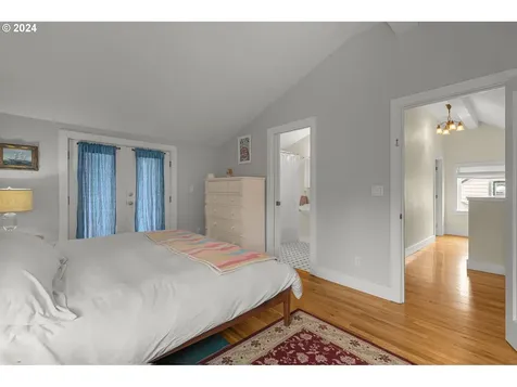 4001 Ne Shaver Street Portland OR 97212