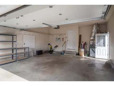 2565 Golfview Avenue Sutherlin OR 97479