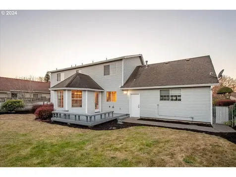 840 Moonflower Street NE Salem OR 97301