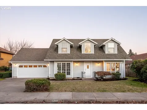 840 Moonflower Street NE Salem OR 97301