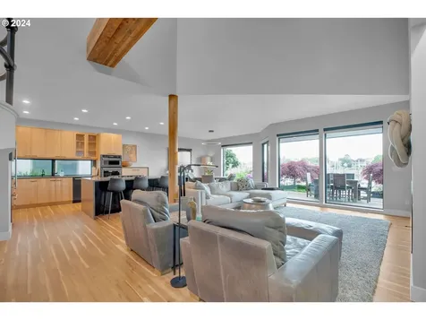 185 N Lotus Beach Drive Portland OR 97217