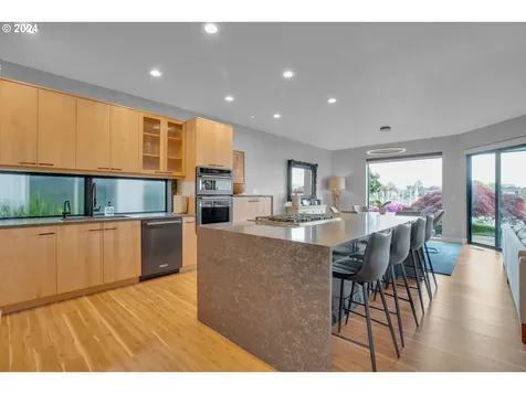 185 N Lotus Beach Drive Portland OR 97217