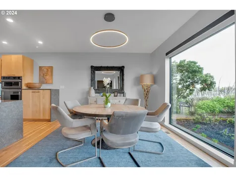 185 N Lotus Beach Drive Portland OR 97217