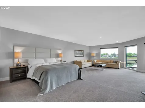 185 N Lotus Beach Drive Portland OR 97217