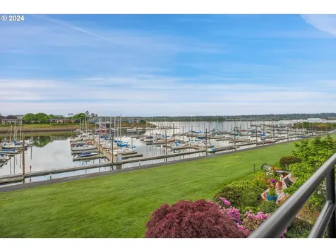 185 N Lotus Beach Drive Portland OR 97217