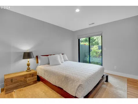 185 N Lotus Beach Drive Portland OR 97217