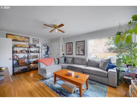 5206 Se Francis Street Portland OR 97206