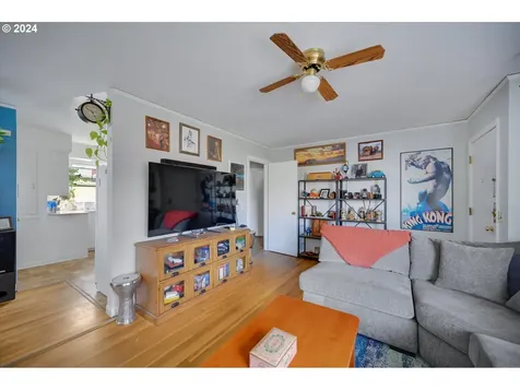 5206 Se Francis Street Portland OR 97206
