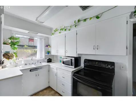 5206 Se Francis Street Portland OR 97206