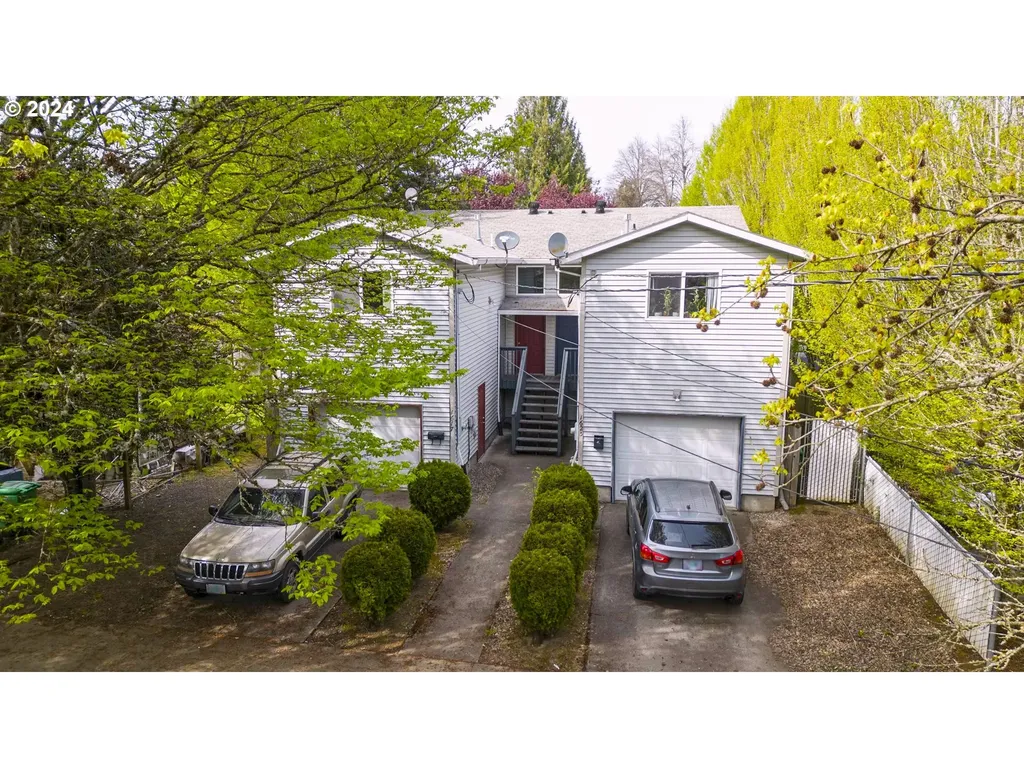 1617/1625 SE Clatsop Street Portland OR 97202