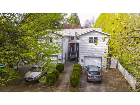 1617/1625 SE Clatsop Street Portland OR 97202