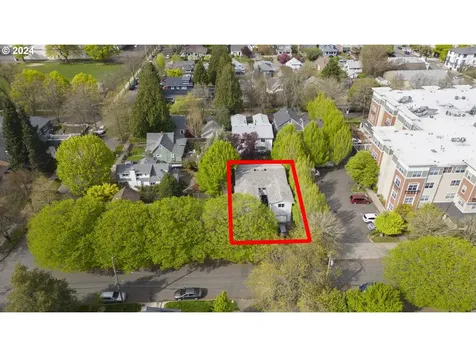 1617/1625 SE Clatsop Street Portland OR 97202