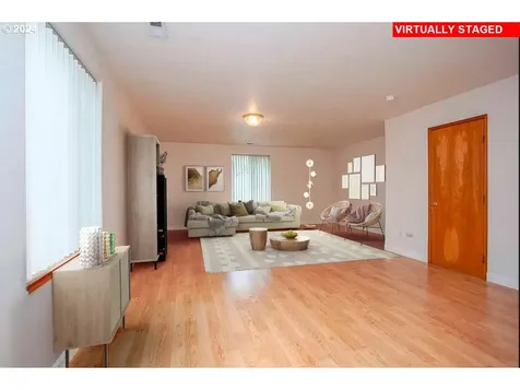 1617/1625 SE Clatsop Street Portland OR 97202