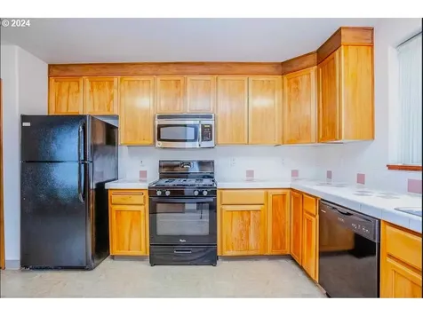 1617/1625 SE Clatsop Street Portland OR 97202