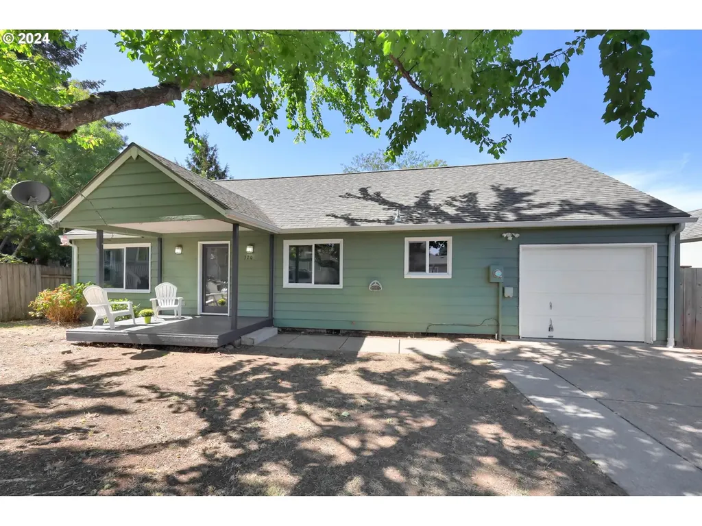 320 N Grove Court Eugene OR 97404