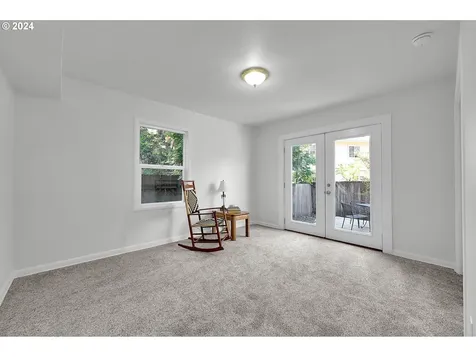320 N Grove Court Eugene OR 97404