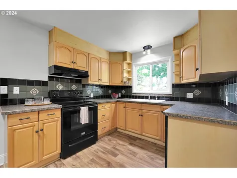 320 N Grove Court Eugene OR 97404