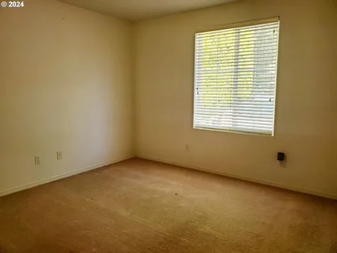344 Se Ella Street Roseburg OR 97470