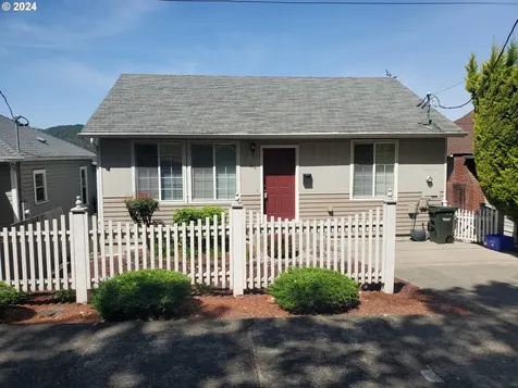 344 Se Ella Street Roseburg OR 97470
