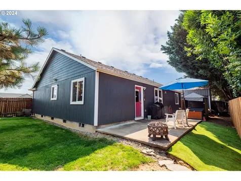 24899 Kingpin Loop Veneta OR 97487