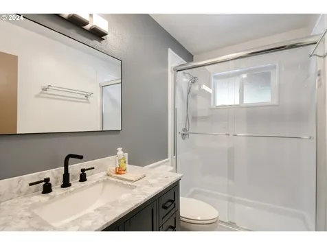 827 NW 6th Street Pendleton OR 97801