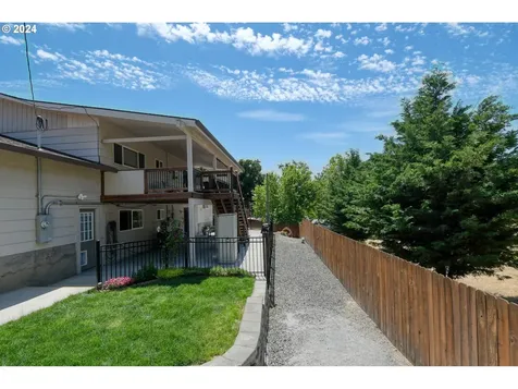 827 NW 6th Street Pendleton OR 97801