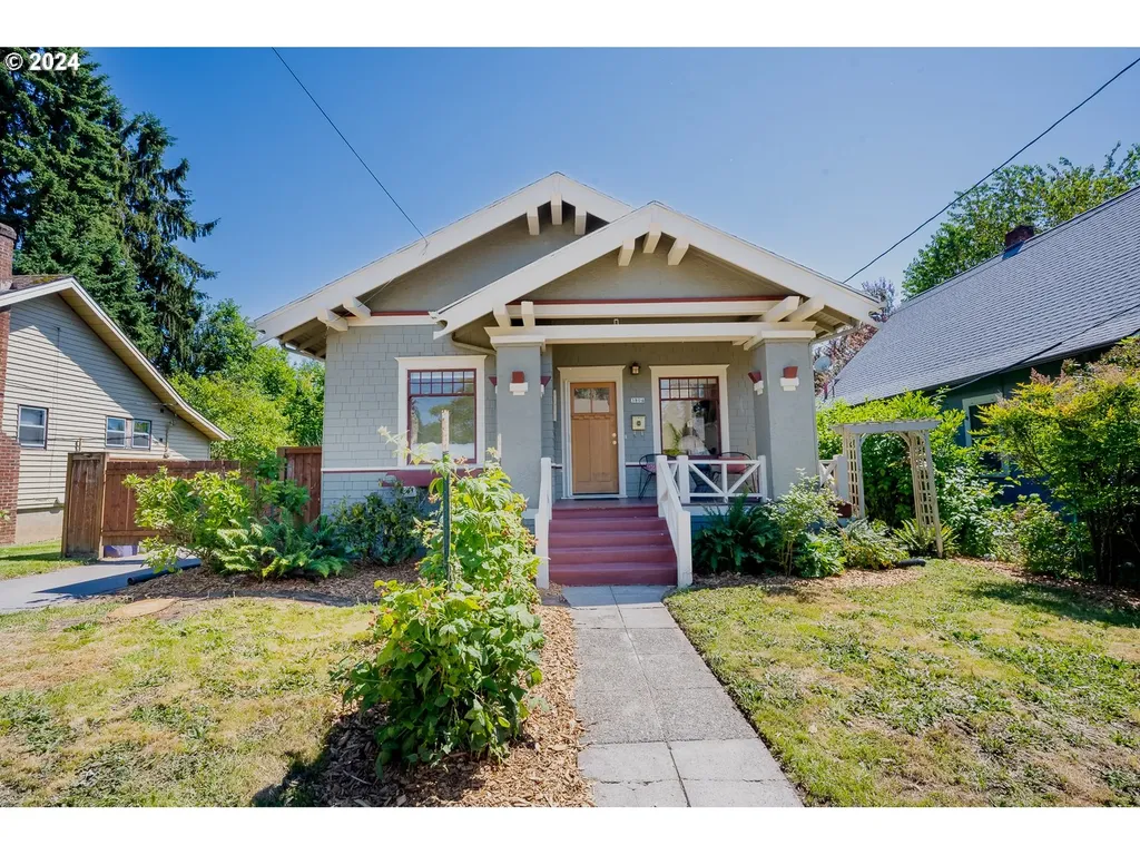 3804 Se Mall Street Portland OR 97202
