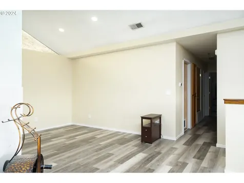 1396 SE Laurel Court Roseburg OR 97470