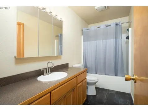 1396 SE Laurel Court Roseburg OR 97470