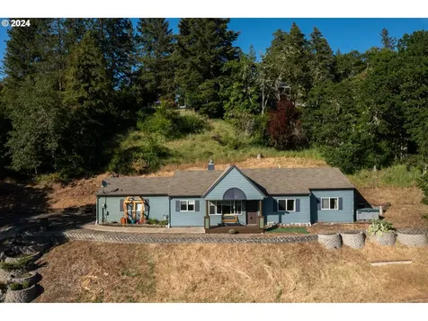 1396 SE Laurel Court Roseburg OR 97470