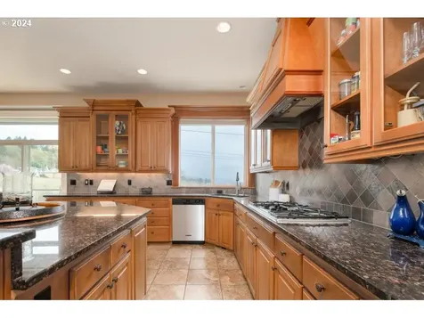 2630 W 1st Street Washougal WA 98671