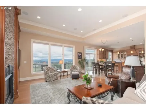 2630 W 1st Street Washougal WA 98671