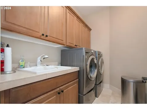 2630 W 1st Street Washougal WA 98671