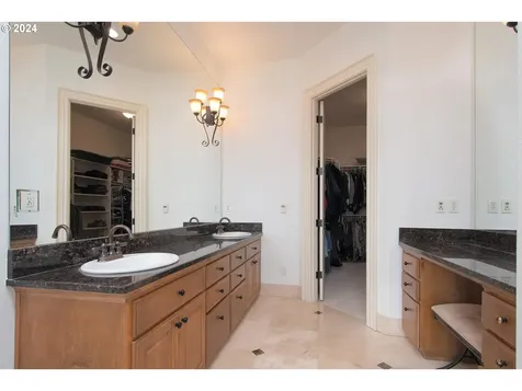 2630 W 1st Street Washougal WA 98671