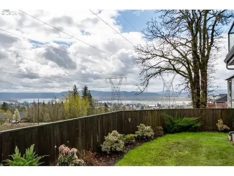 2630 W 1st Street Washougal WA 98671