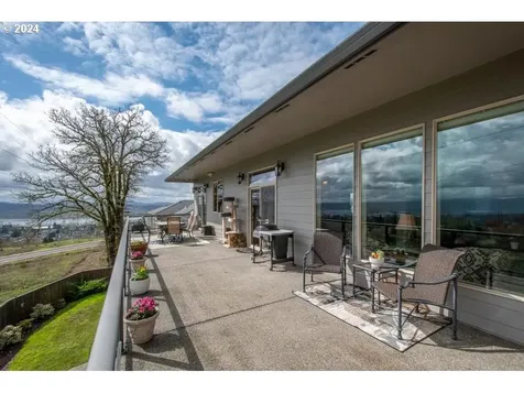 2630 W 1st Street Washougal WA 98671