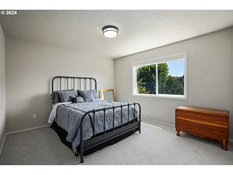 14116 Se Eastridge Court Portland OR 97236