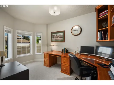 14116 Se Eastridge Court Portland OR 97236