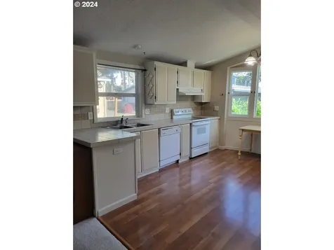 1400 S Elm Street Canby OR 97013