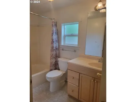 1400 S Elm Street Canby OR 97013