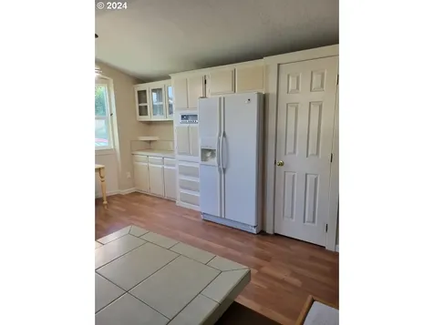 1400 S Elm Street Canby OR 97013